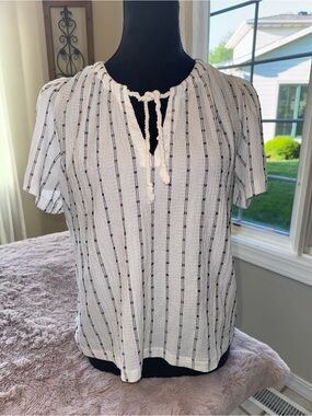Madewell Cream and Black Striped Tie-Front Short Sleeve Top